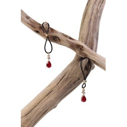 Bijoux seins sans piercing plaque or goute saphir rouge